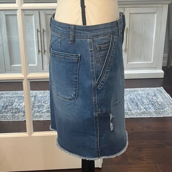 Democracy Absolution Denim Jean Skirt Size 10 Frayed Hem - Picture 3 of 7